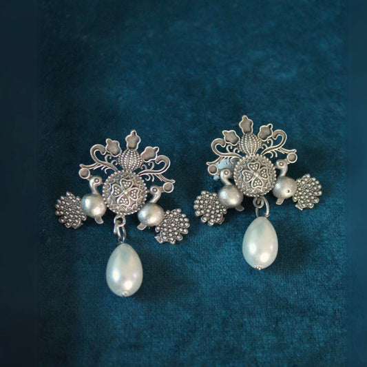 Silva Sutra Vintage-Inspired Pearl Drop Earrings