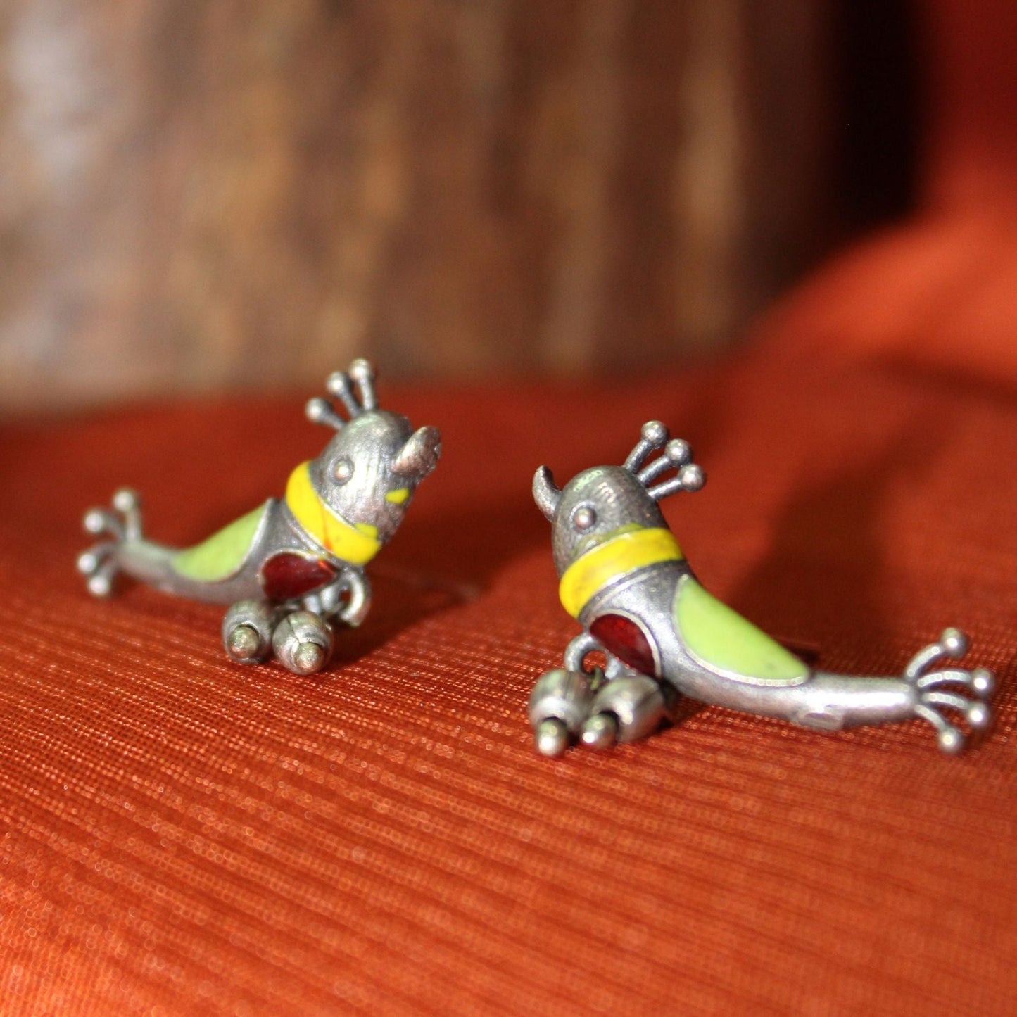 Silva Sutra vibrant bird studs