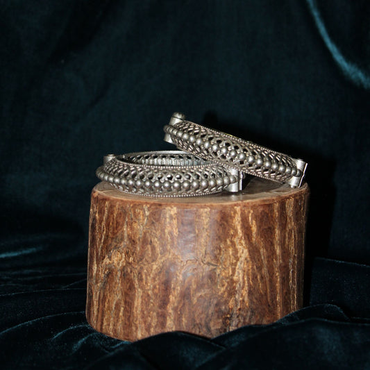 Silva Sutra intricate lattice bangle