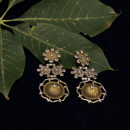 Antique Gold Silver Flower Link Studs