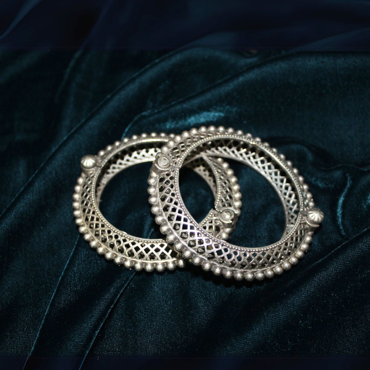 Silva Sutra intricate lattice bangle