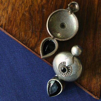 Silva Sutra Black Stone Drops