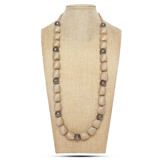 Single layer fabric beaded necklace in metalic hues