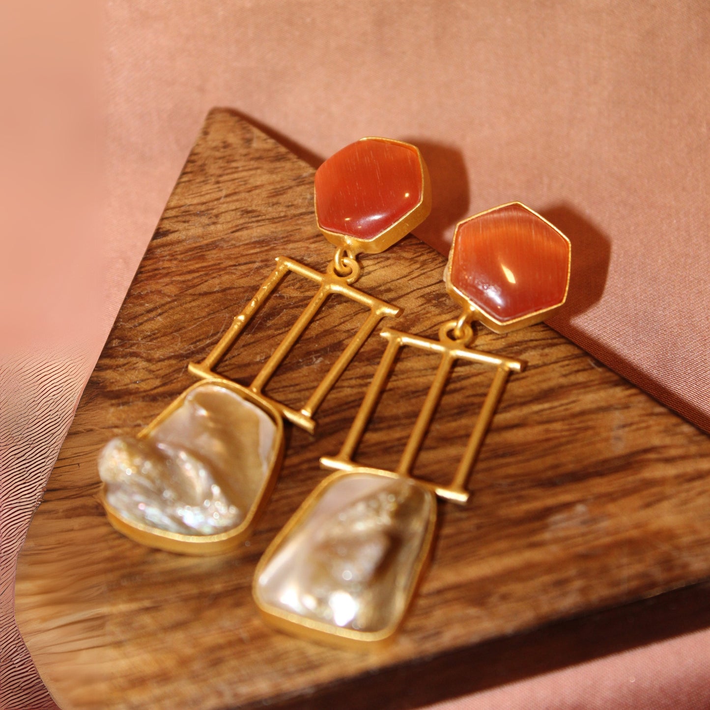 Silva Sutra Pearl & Hexagon Drops in orange