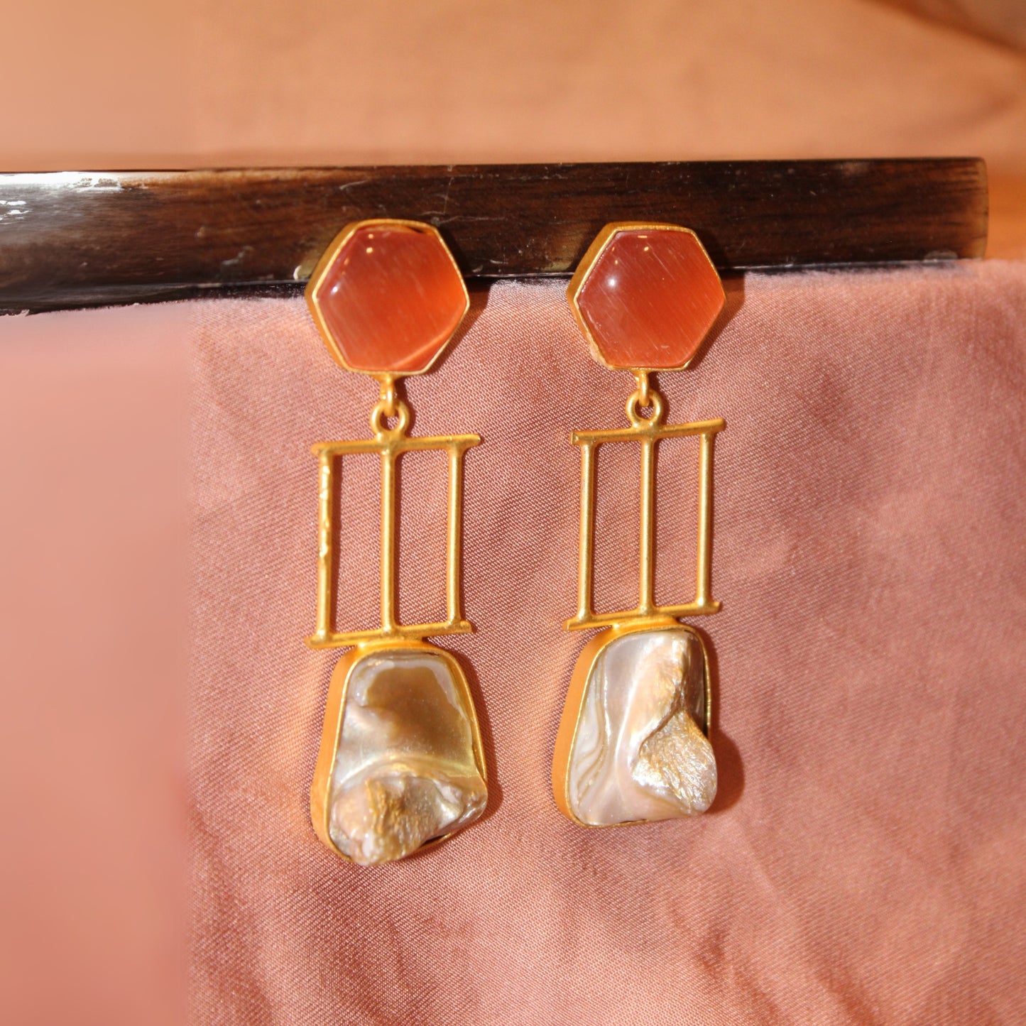Silva Sutra Pearl & Hexagon Drops in orange